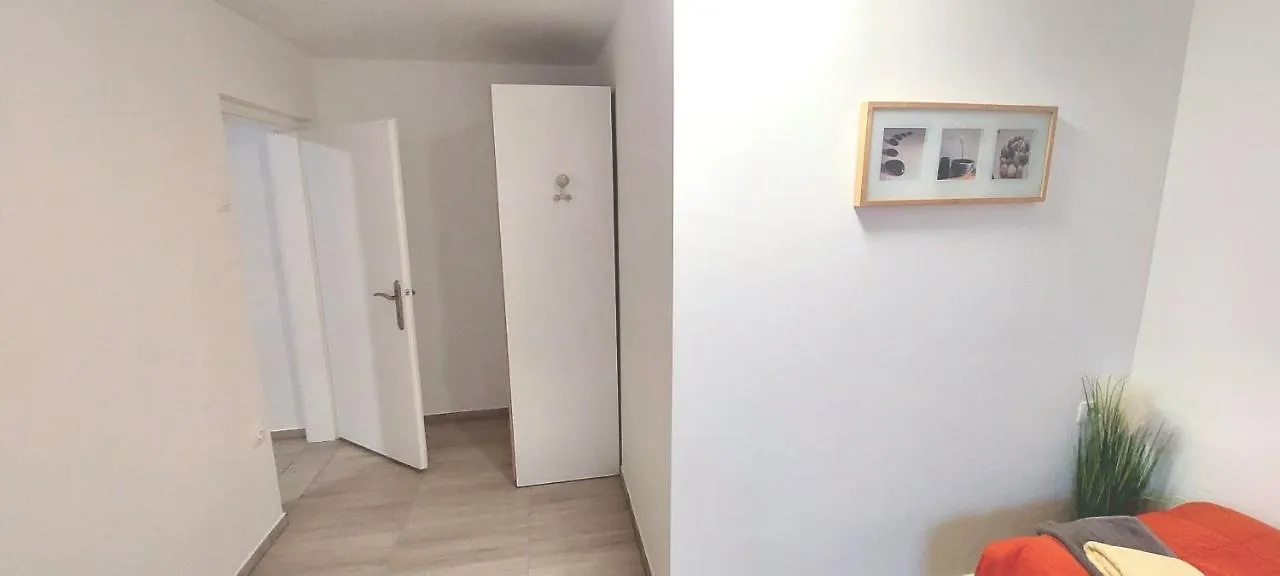 Jo-Ma Apartma - Safe Parking Lublana