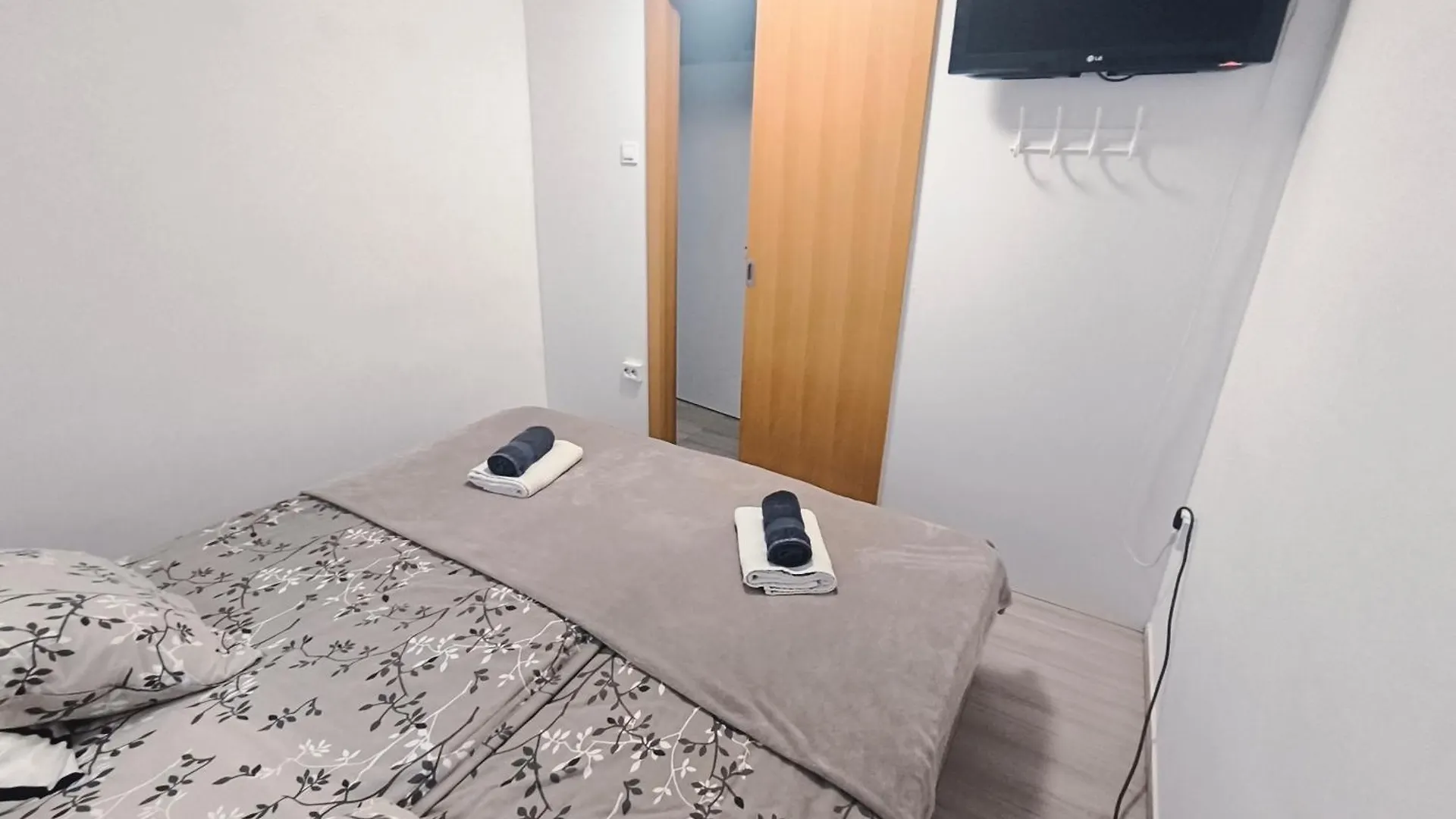 Jo-Ma Apartma - Safe Parking Lubiana